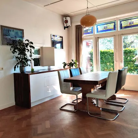 Directorsroom And Swimmingpool *