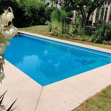 Ubytování v soukromí Directorsroom And Swimmingpool Tilburg
